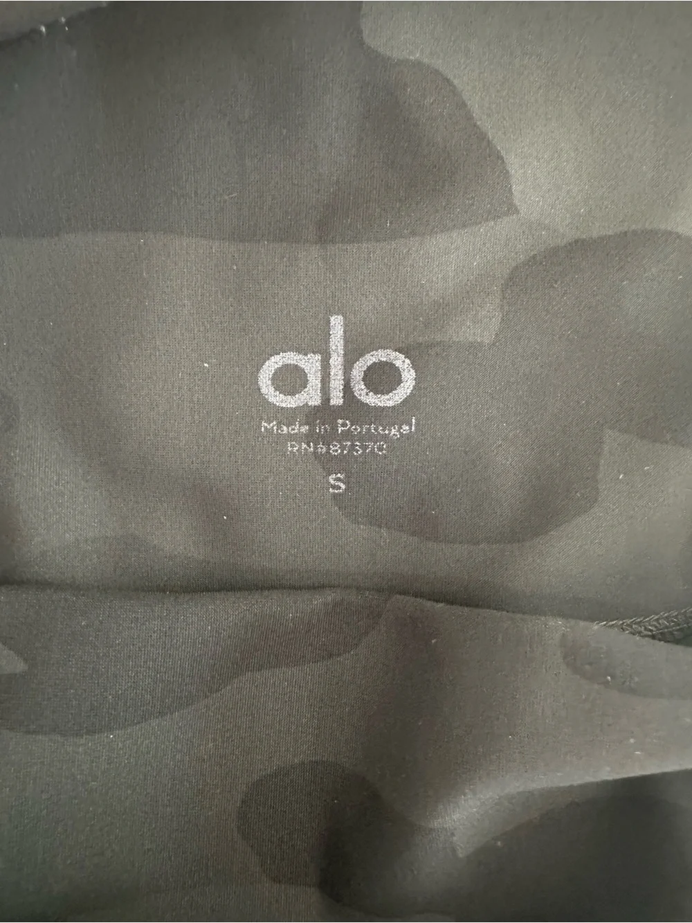 ALO Yoga High-Waist Camo Vapor Leggings — Black